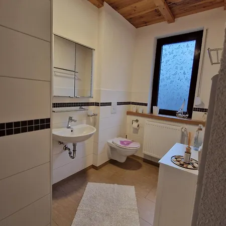 아파트 Am Eisenberg 슈미데펠드암렌스타이그