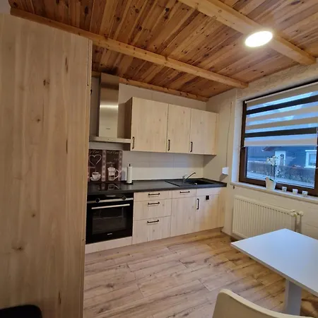 아파트 Am Eisenberg 슈미데펠드암렌스타이그